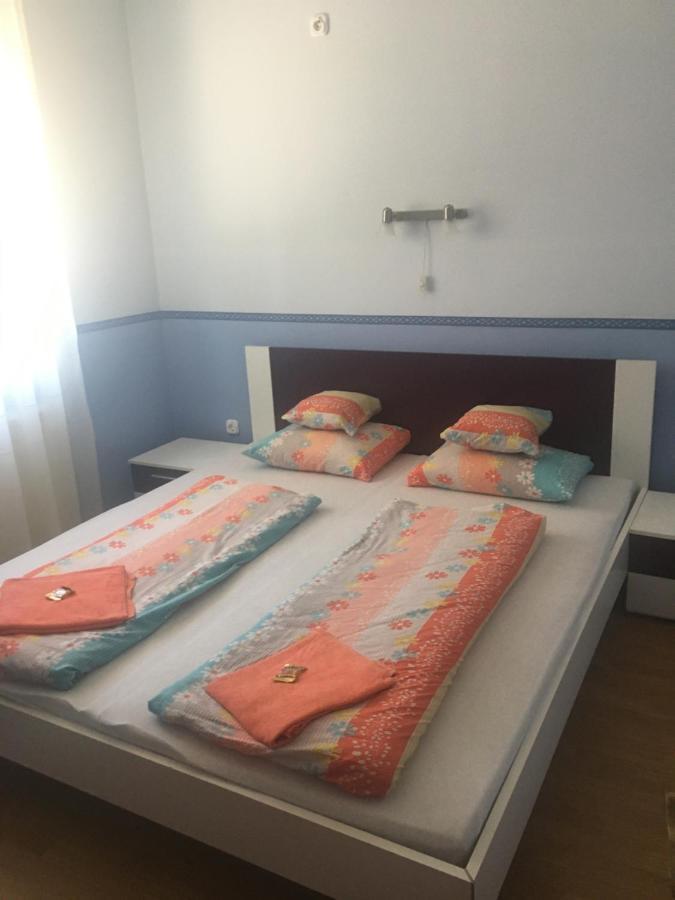 4 Lurko Apartman Uj Apartment ไฮจ์ดุสโซบอสโล ภายนอก รูปภาพ