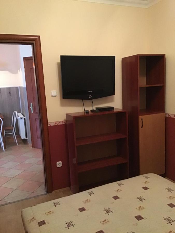4 Lurko Apartman Uj Apartment ไฮจ์ดุสโซบอสโล ภายนอก รูปภาพ