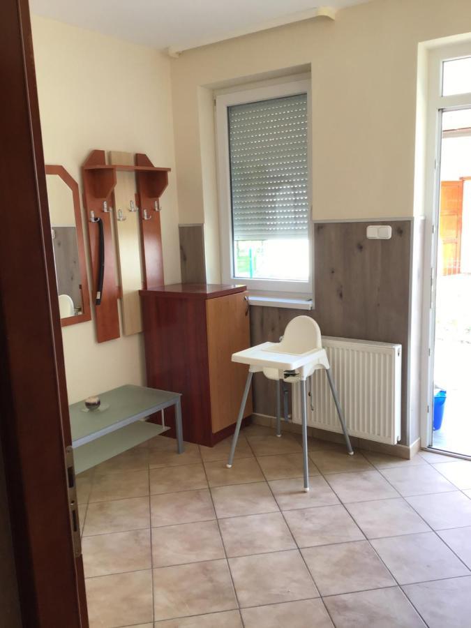 4 Lurko Apartman Uj Apartment ไฮจ์ดุสโซบอสโล ภายนอก รูปภาพ